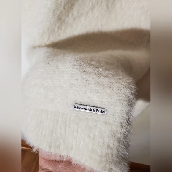 Abercrombie & Fitch Soft AF Sweater Ivory Size M - Picture 8 of 11